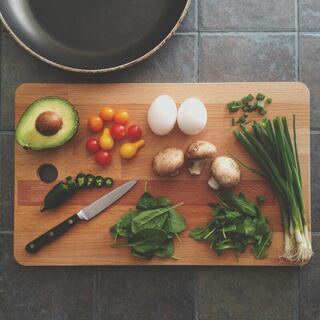 Fresh food for meal preparation - Photo by Katie Smith on Unsplash