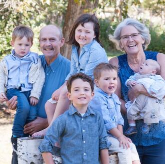 Susan Crump, C.D. Certified Doula Family Photo with Grandkids