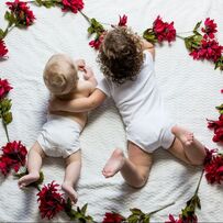 Kids with flower heart - Photo by Travis Grossen on Unsplash